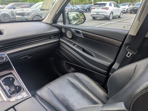 Used 2021 Genesis GV80 2.5T w/ Advanced Package 02 AWD/4WD image 17