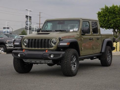 New 2026 Jeep Gladiator Mojave w/ Safety Group image 8