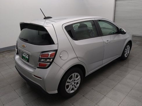 Used 2020 Chevrolet Sonic LT FWD image 9
