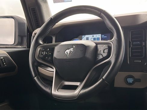 Used 2023 Ford Bronco Wildtrak image 37