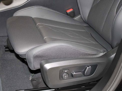 Certified 2025 BMW X3 xDrive30i w/ Convenience Package image 15