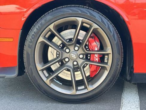 Certified 2021 Dodge Challenger R/T Scat Pack w/ Dynamics Package RWD image 14