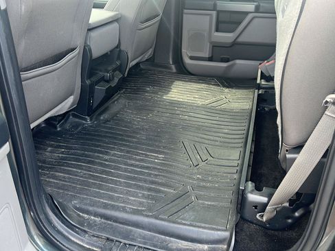 Used 2018 Ford F150 XLT w/ Equipment Group 302A Luxury AWD/4WD image 16