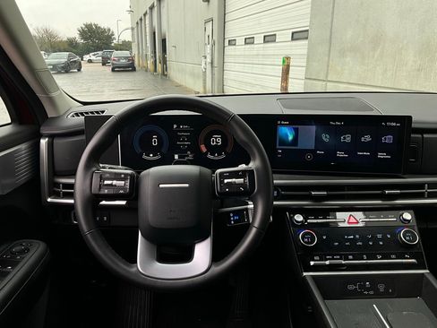 Used 2025 Hyundai Santa Fe SEL image 14