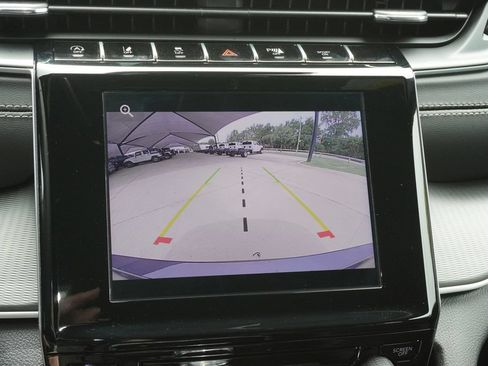 Used 2025 Jeep Grand Cherokee L Laredo RWD image 14