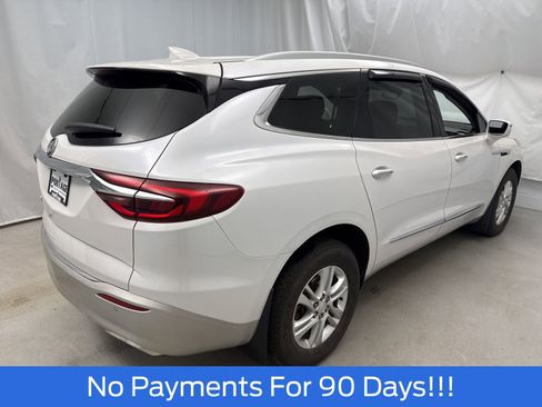 Used 2020 Buick Enclave Essence w/ Sound and Sites Package image 3