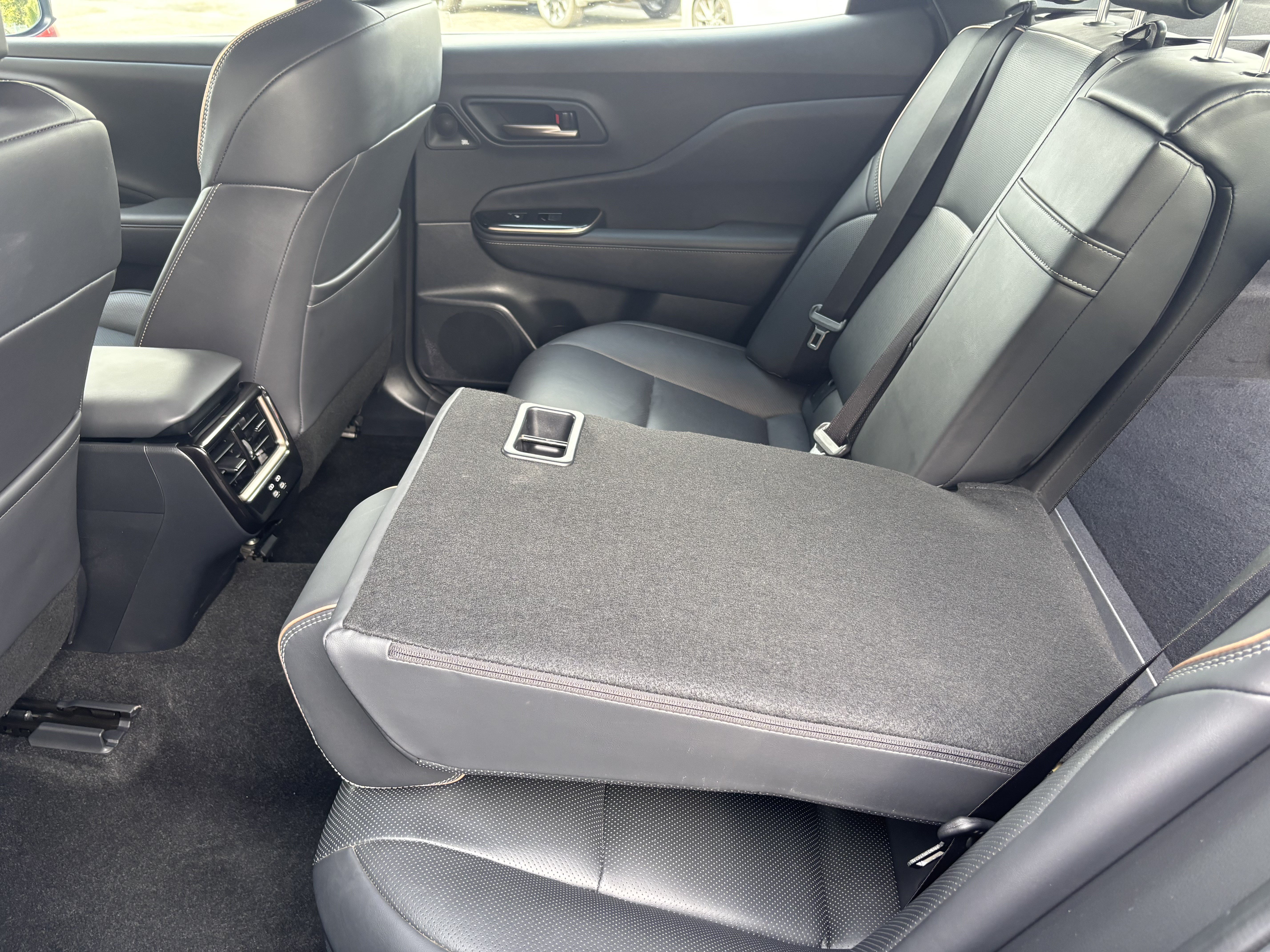 Used 2024 Toyota Crown AWD/4WD image 26
