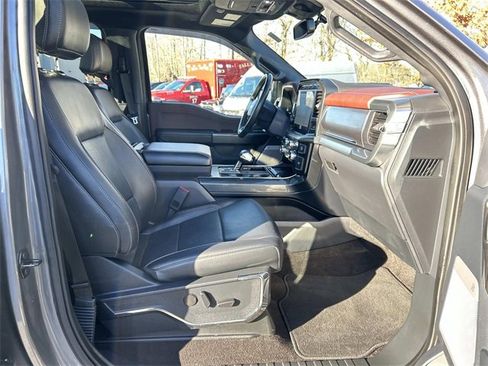 Used 2022 Ford F150 Lariat image 18
