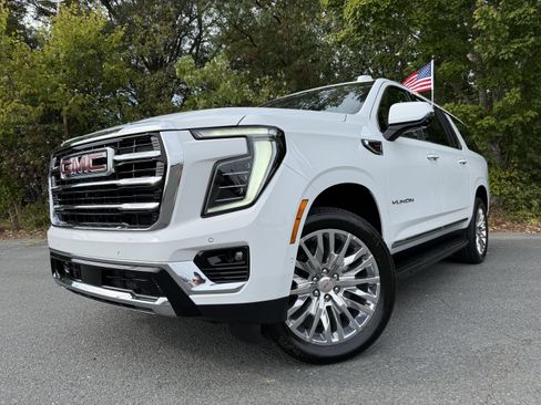 New 2026 GMC Yukon XL Elevation w/ LPO, Illumination Package image 10
