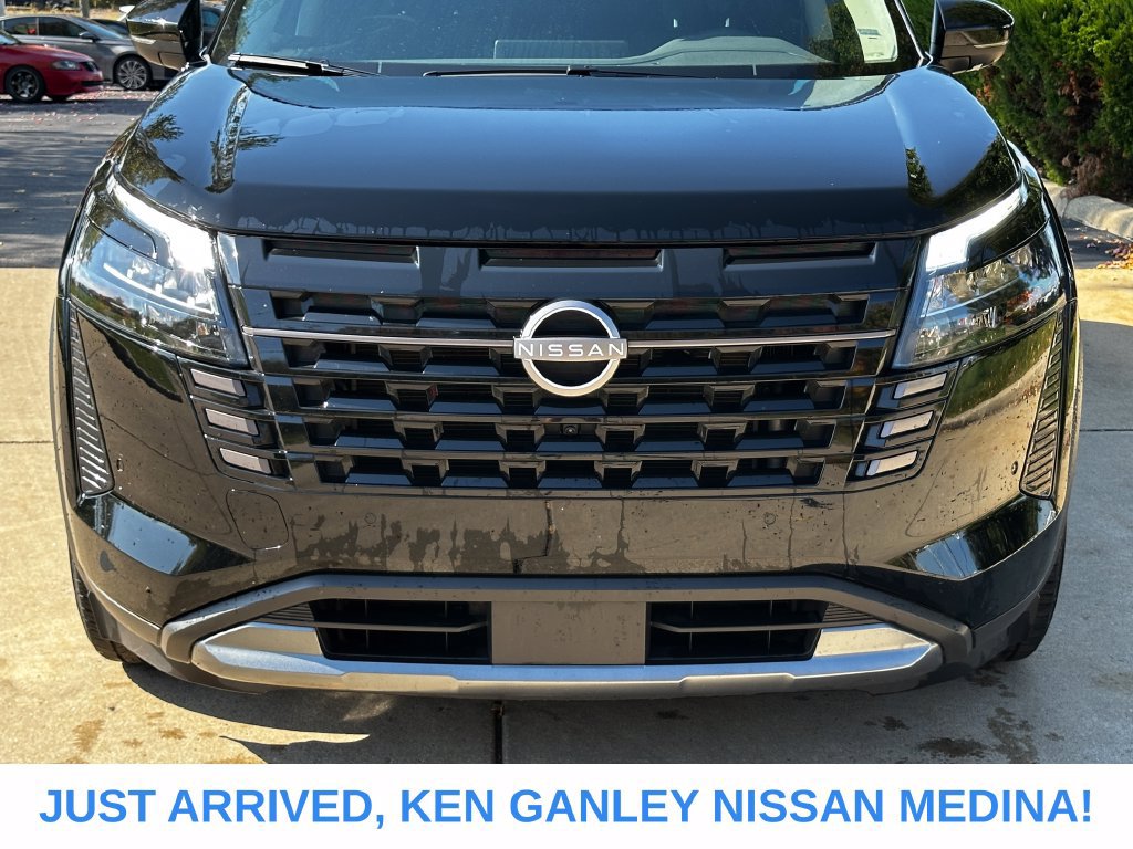 Certified 2026 Nissan Pathfinder SL AWD/4WD image 8
