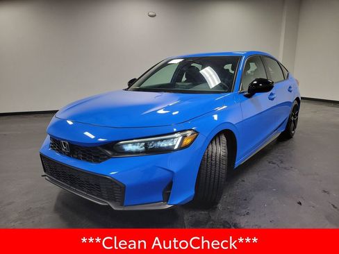 Used 2025 Honda Civic Sport image 4
