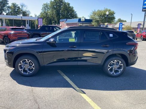 New 2025 Chevrolet Trax LT w/ Driver Confidence Package image 4