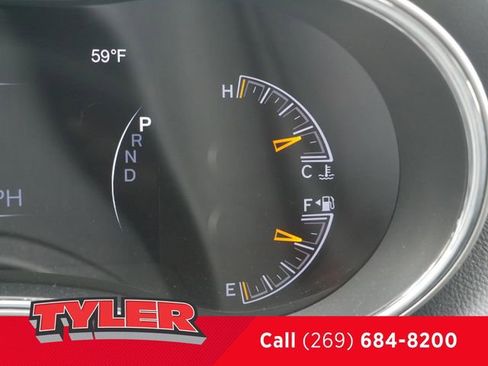 Used 2018 Jeep Grand Cherokee Altitude image 45