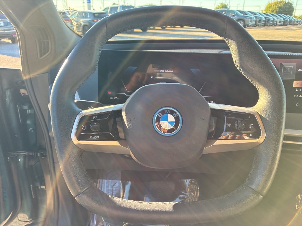 Certified 2024 BMW iX xDrive50 w/ Premium Package AWD/4WD image 14