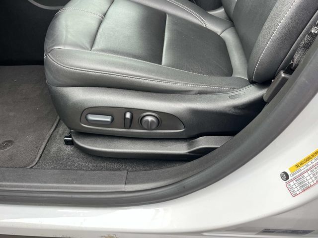 Used 2024 Chevrolet Blazer LT FWD image 33