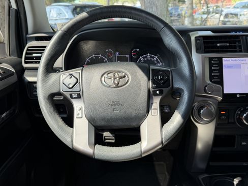 Used 2023 Toyota 4Runner SR5 AWD/4WD image 35