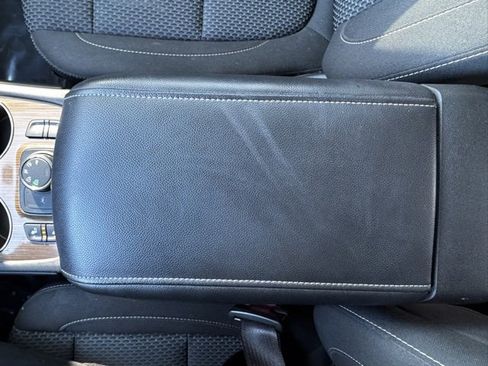 Used 2021 GMC Acadia SLE w/ Driver Convenience Package image 19