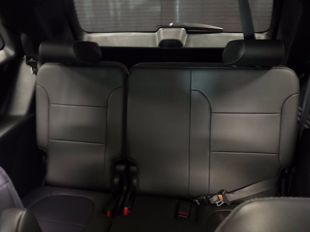 Used 2021 Chevrolet Traverse Premier AWD/4WD image 39