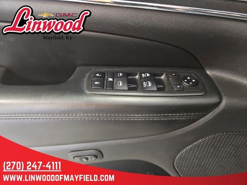 Used 2018 Jeep Grand Cherokee Limited AWD/4WD image 18