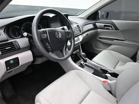 Used 2014 Honda Accord LX image 18