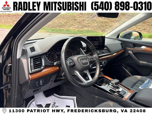 Used 2023 Audi Q5 2.0T Premium w/ Convenience Package AWD/4WD image 4