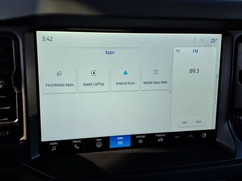 Used 2025 Ford Bronco Badlands image 17