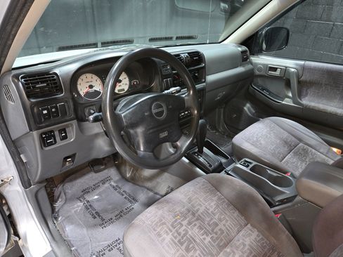 Used 2002 Isuzu Rodeo Sport RWD image 13