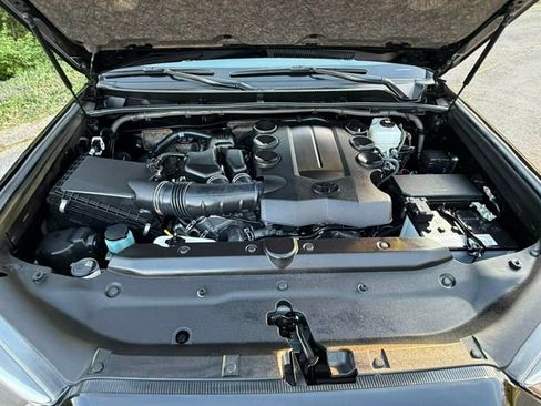 Used 2023 Toyota 4Runner Limited image 41