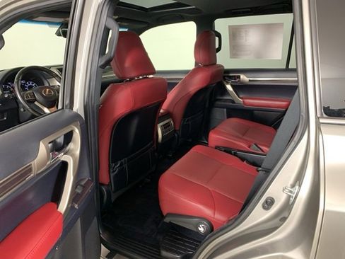 Used 2020 Lexus GX 460 Premium image 34
