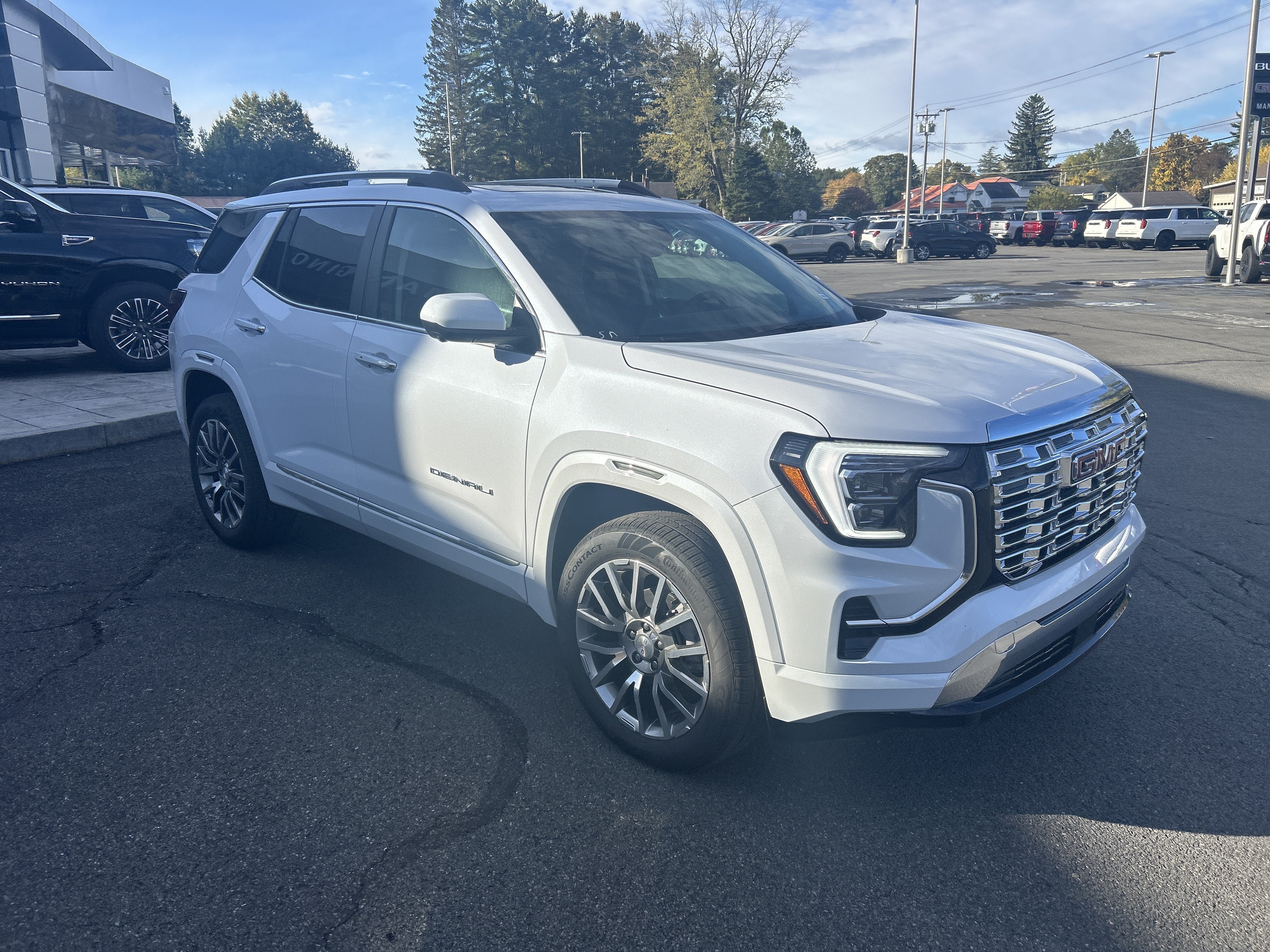 New 2027 GMC Terrain Denali w/ LPO, Floor Liner Package AWD/4WD image 16