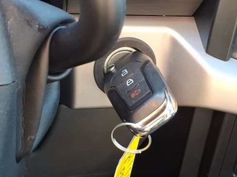 Used 2023 Ford F150 XL image 14