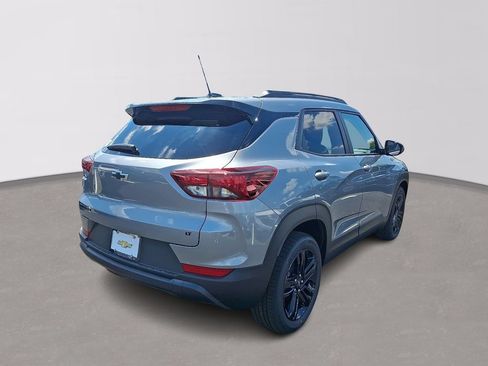 New 2026 Chevrolet TrailBlazer LT w/ Midnight Edition FWD image 4