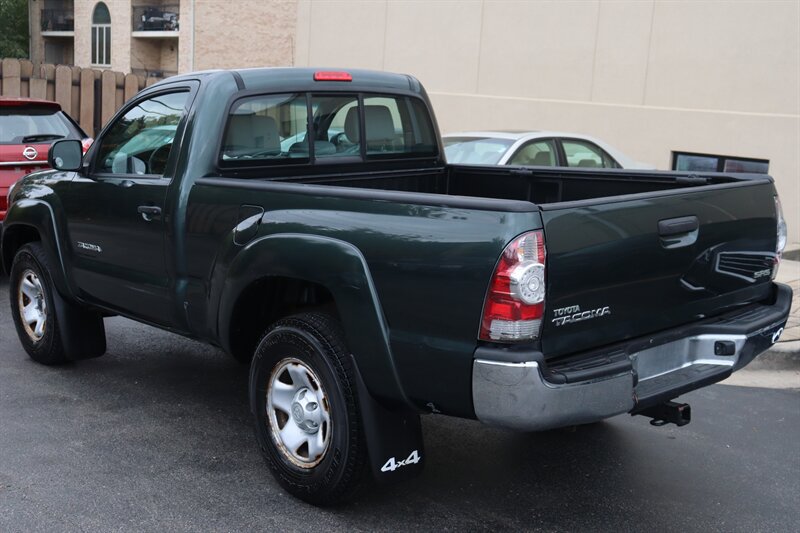 Used 2010 Toyota Tacoma 4x4 Regular Cab image 5