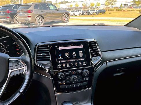 Used 2021 Jeep Grand Cherokee Limited w/ Trailer Tow Group IV AWD/4WD image 6