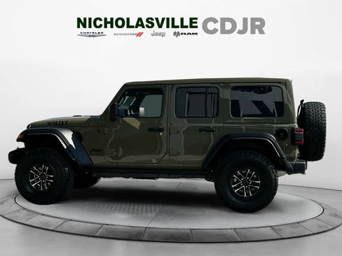 Used 2025 Jeep Wrangler Willys image 2