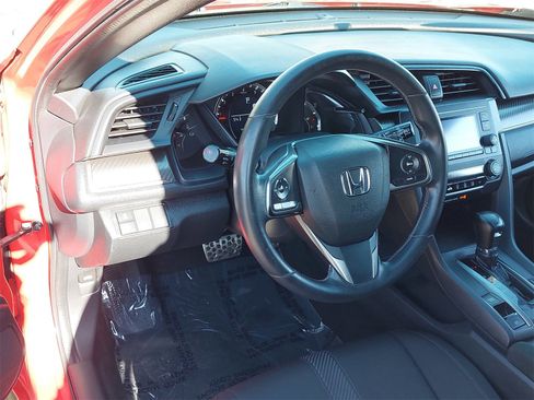 Used 2017 Honda Civic Sport image 15