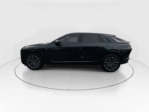 Used 2024 Cadillac Lyriq Sport AWD/4WD image 5