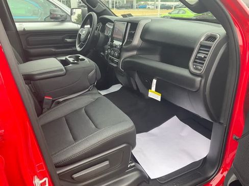 Used 2025 RAM 1500 Tradesman w/ Night Edition AWD/4WD image 17