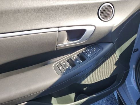 Used 2025 Hyundai Sonata SEL FWD image 10