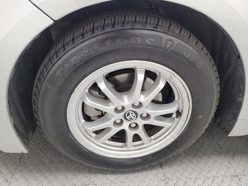 Used 2020 Toyota Corolla LE FWD image 31