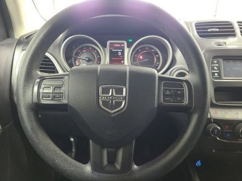 Used 2020 Dodge Journey SE FWD image 21