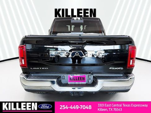 Used 2025 RAM 2500 Limited AWD/4WD image 7