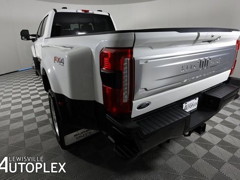 Used 2025 Ford F450 King Ranch w/ FX4 Off-Road Package image 10