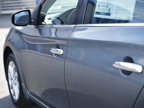 Used 2019 Nissan Sentra S w/ Appearance Package image 5