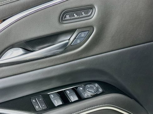 Certified 2024 Cadillac Escalade Premium Luxury w/ Performance Package AWD/4WD image 22