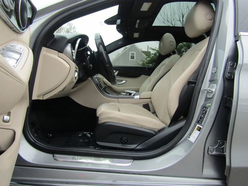 Used 2016 Mercedes-Benz C 300 4MATIC Sedan image 17