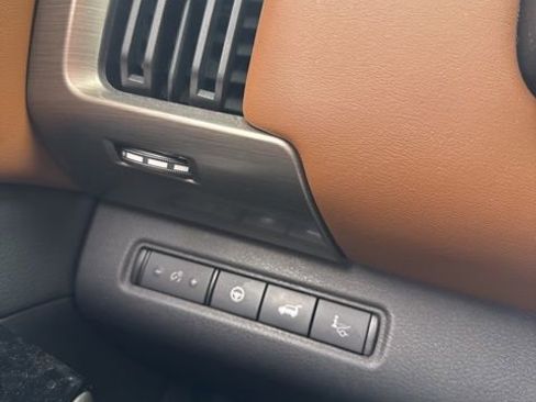 Certified 2023 Nissan Pathfinder Platinum AWD/4WD image 25
