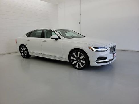 Used 2024 Volvo S90 T8 Ultimate AWD/4WD image 4