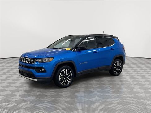 Used 2024 Jeep Compass Limited image 4