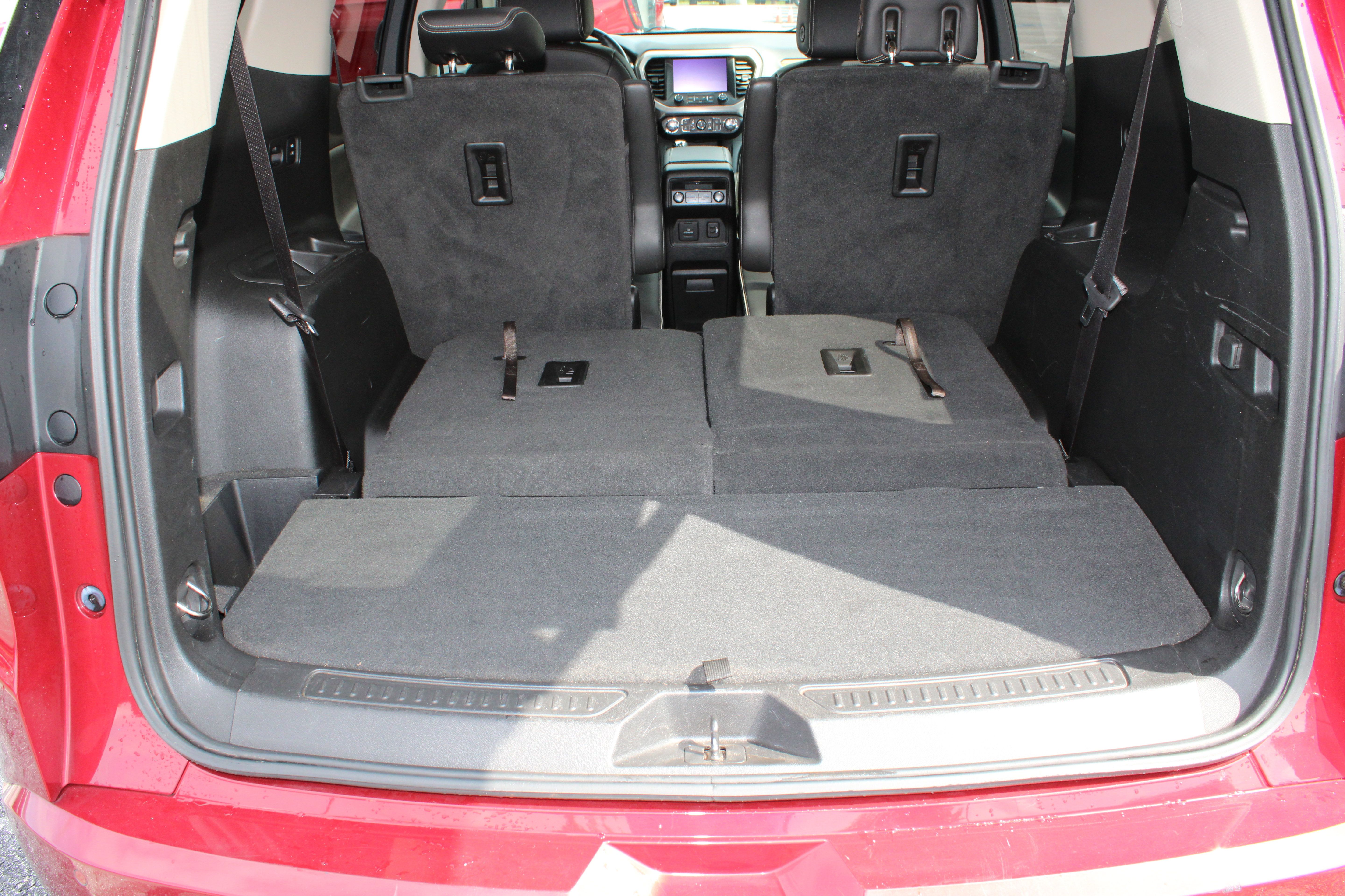 Used 2019 GMC Acadia Denali w/ Technology Package FWD image 14